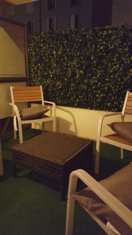 Appartement Spacieux Avec Terrasse Pres De Paris Et Du Stade De France Saint-Denis  Kültér fotó